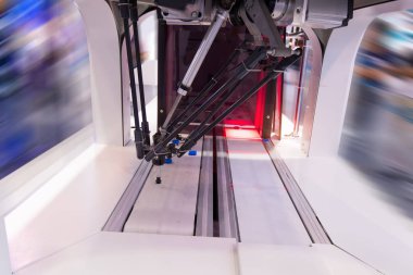 endüstriyel üretim tesisi, akıllı fabrika sanayi 4.0 konsept robot makine aleti.