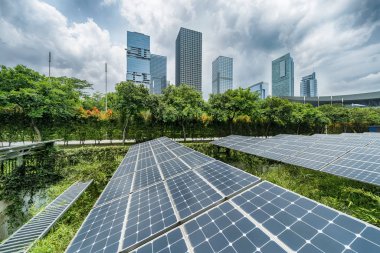 Kentsel modern ekolojik enerji yenilenebilir güneş paneli santrali 