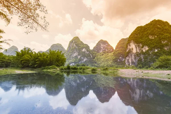 Paesaggio a Yangshuo Guilin, Cina — Foto Stock