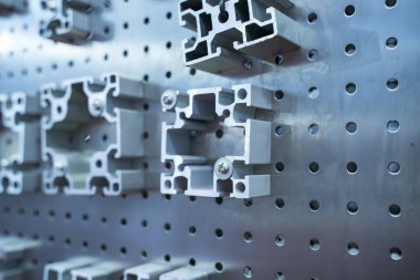 Bizim için ekstrüde alüminyum veya alüminyum kanalların çapraz bölümleri