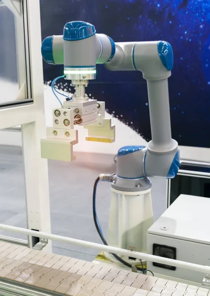 Automatyczna Obrabiarka Fabryce Przemysłowej Koncepcja Inteligentnej Fabryki — Zdjęcie stockowe