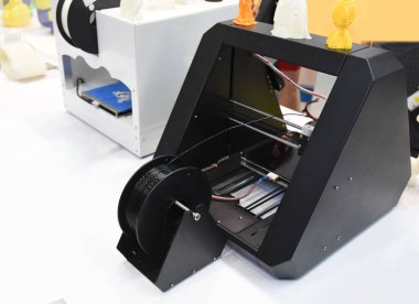 Üç boyutlu yazdırma makinesi, 3 boyutlu yazıcı.