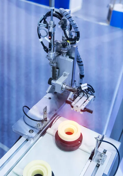 Машина Штучного Інтелекту Промисловому Виробничому Заводі Енергозберігаючої Лампи — стокове фото