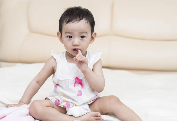 Retrato Belo Bebê Chinês — Fotografia de Stock