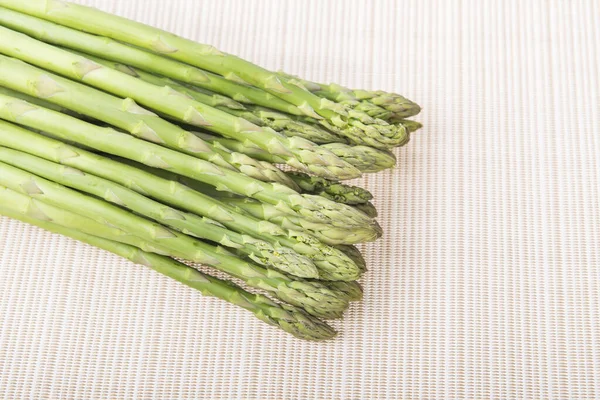 Bunches Asparagus Tied Burlap Background — Stock Photo, Image