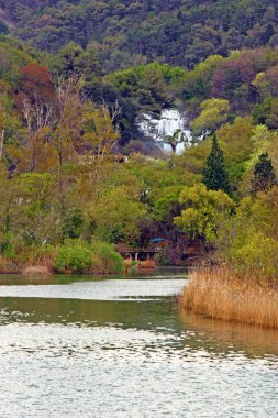 şelale krka Nehri üzerinde