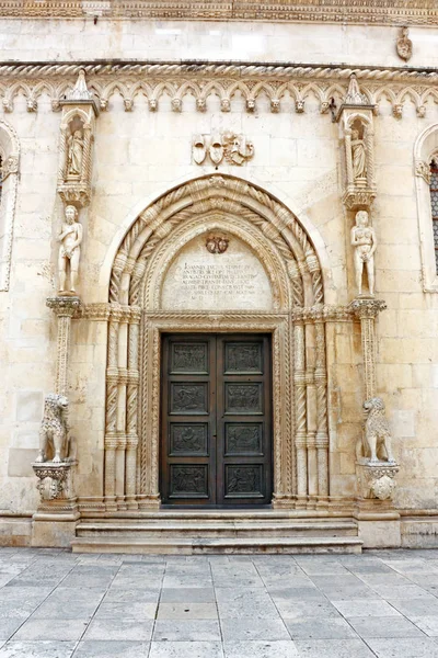 Kuzey girişi katedral, Sibenik — Stok fotoğraf