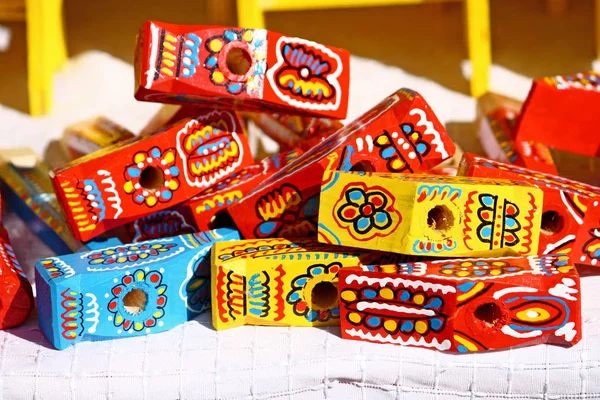 Brinquedos de madeira coloridos — Fotografia de Stock