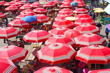 Piyasada geleneksel şemsiye