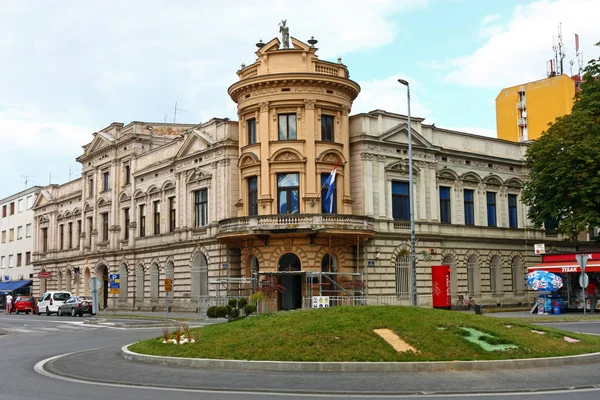 Alte architektur von virovitica, kroatien — Stockfoto