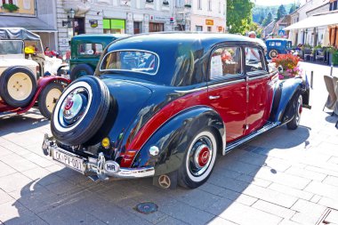 Mercedes klasik otomobil 