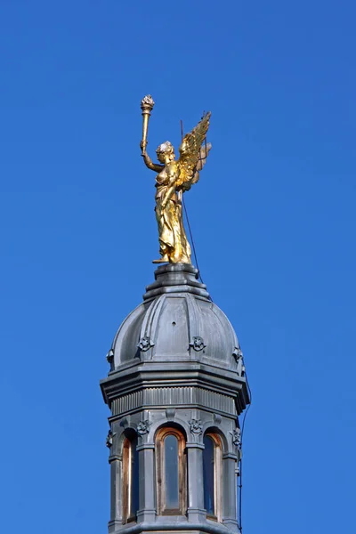 Statua di un angelo — Foto Stock