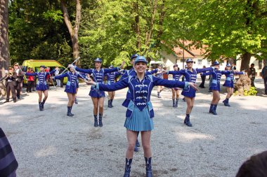 Zagreb öğrencileri performans sırasında
