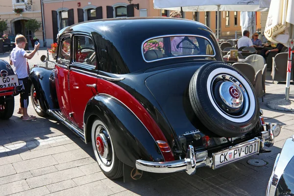 Mercedes classic car — Stock Photo, Image