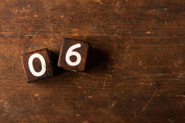 Küp numaraları kopya alanı, 06 eski ahşap tablo