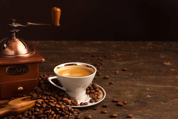 Taza de café y frijoles — Foto de Stock