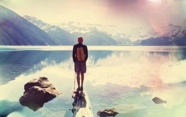 Garibaldi Gölü 'nde yürüyüş