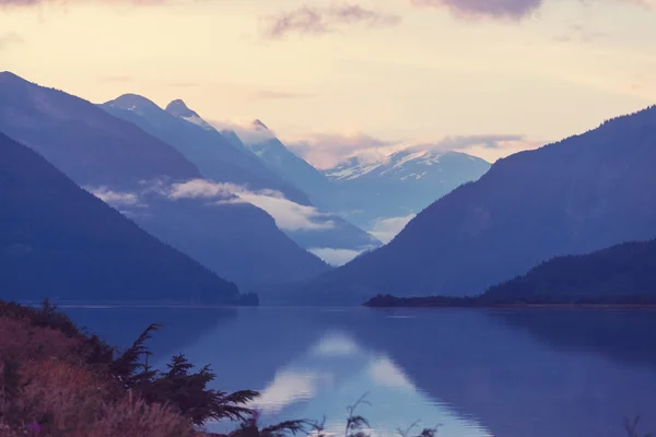 Vackra berg i Kanada — Stockfoto