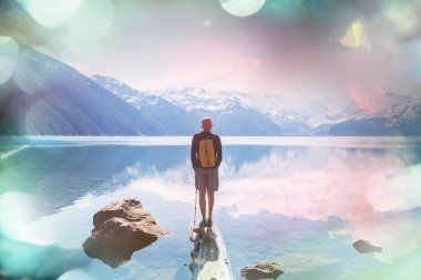 Garibaldi Gölü 'nde yürüyüş