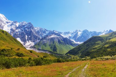 yüksek Kafkas Dağları