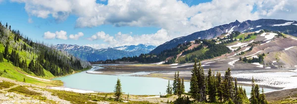 Pitorescas montanhas no Canadá — Fotografia de Stock