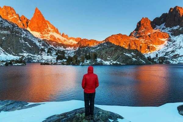 Caminata al lago Minaret —  Fotos de Stock