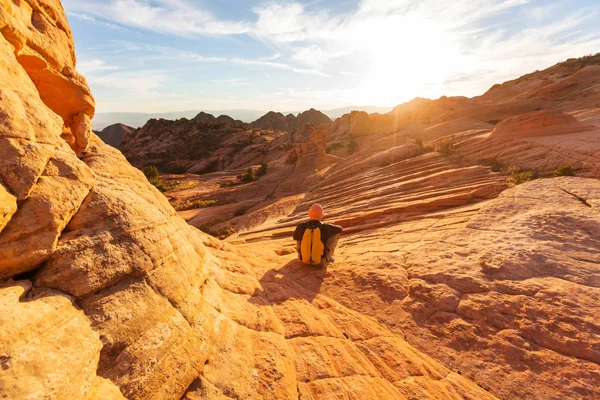 Hiker on Sandstone formations — Stock Photo, Image