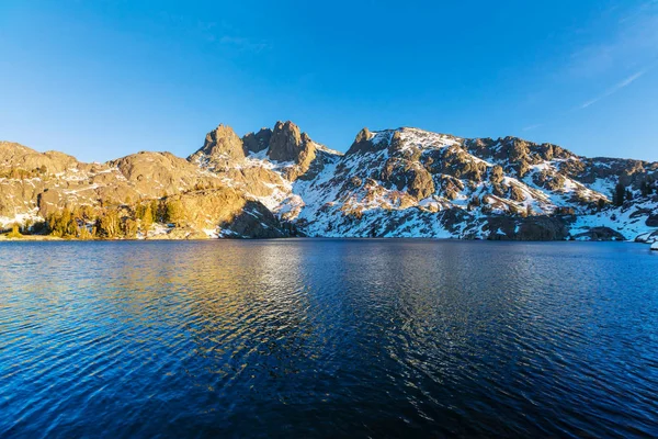 美丽的宣礼塔湖 — 图库照片