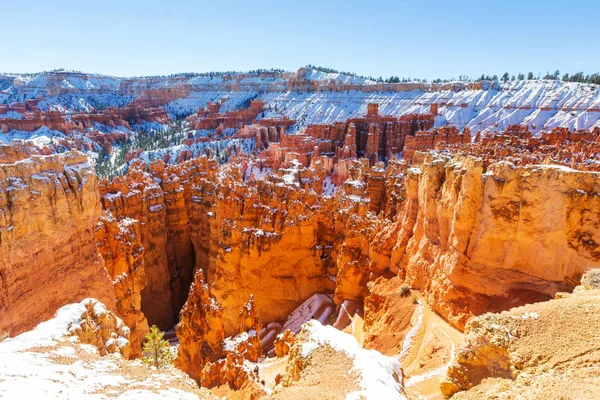 Bryce canyon w zimie — Zdjęcie stockowe