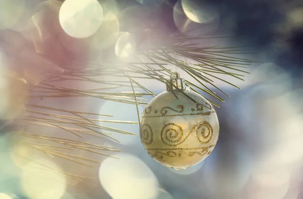 Διακόσμηση για τα Χριστούγεννα, μπάλα — Φωτογραφία Αρχείου