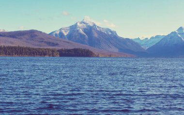 Kayalık pitoresk peaks