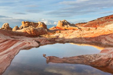 Vermilion Kayalıkları Ulusal Anıtı