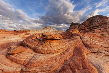 Vermilion Kayalıkları Ulusal Anıtı