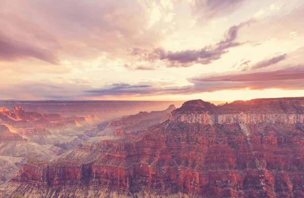 Picturesque landscapes of the Grand Canyon — Stock Photo, Image