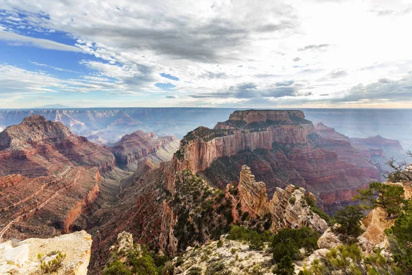 Picturesque landscapes of the Grand Canyon — Stock Photo, Image