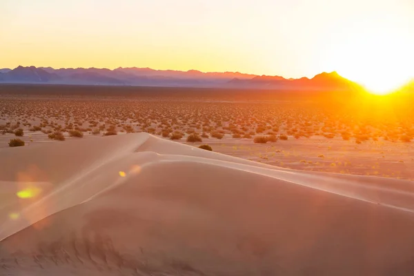 Dunas de areia no deserto do Saara — Fotografia de Stock