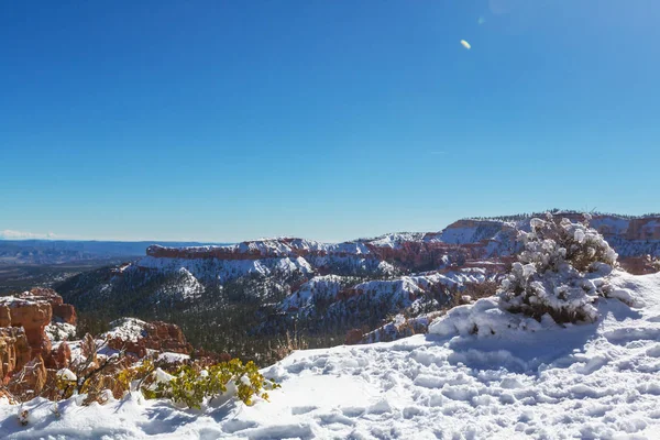 Bryce canyon  with snow in winter season — Stock Photo, Image