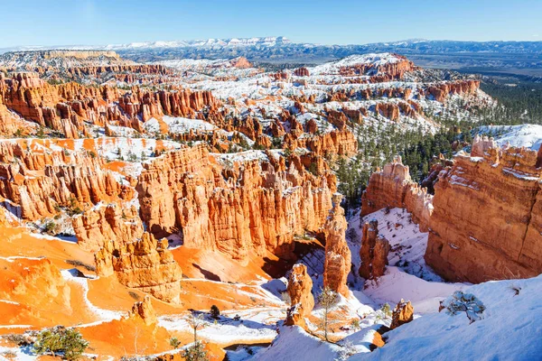 Canyon Bryce con neve nella stagione invernale — Foto Stock