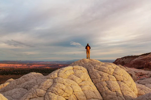 Man Hiker in mountains — Stock Photo, Image