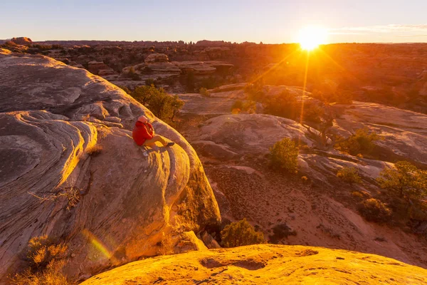 Escursionista sulle montagne dello Utah — Foto Stock