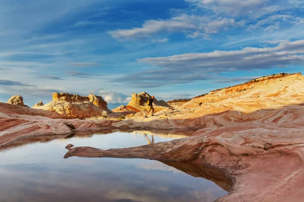 Uomo a Vermilion Cliffs Monumento Nazionale — Foto Stock