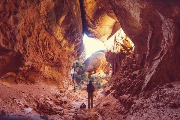 Hiker in the Utah mountains — Stock Photo, Image