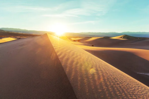 kum tepeleri California