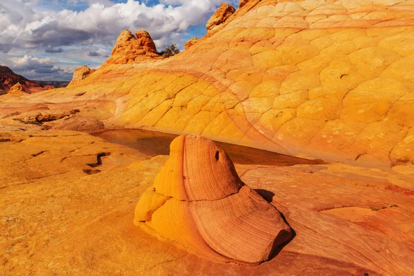 Coyote Buttes de los acantilados de Vermillion — Foto de Stock