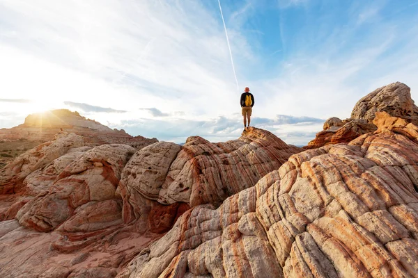 Uzun yürüyüşe çıkan kimse Utah dağlarda — Stok fotoğraf