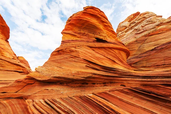 주홍 색 절벽의 코요테 Buttes — 스톡 사진