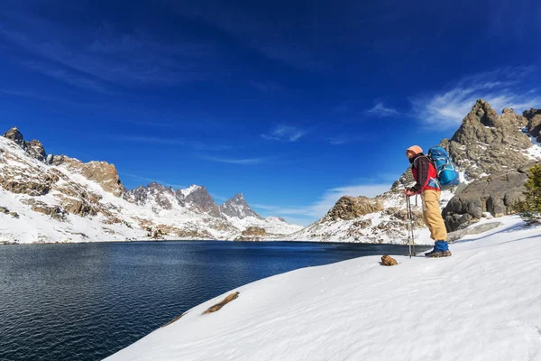 Caminhante em Sierra Nevada — Fotografia de Stock