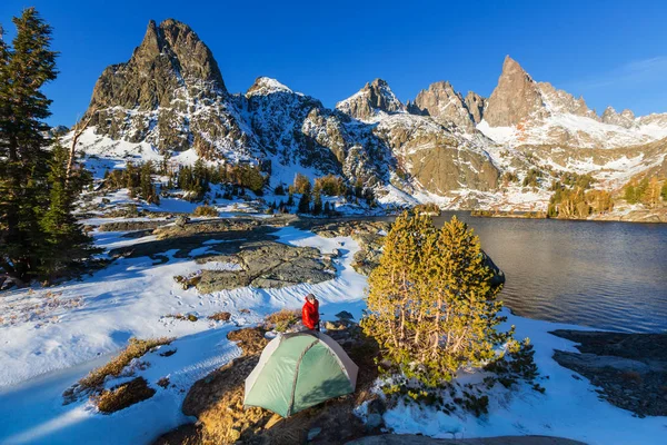 Caminhante em Sierra Nevada — Fotografia de Stock