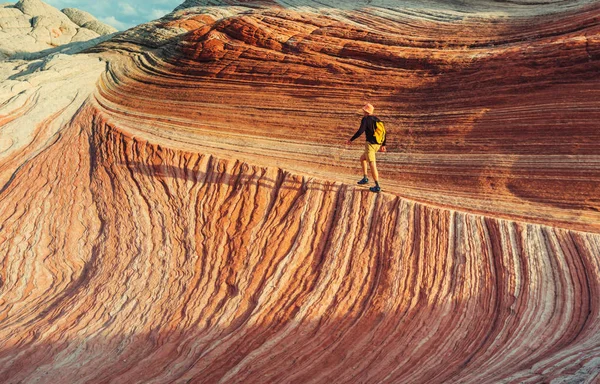 Man på Vermilion Cliffs National Monument — Stockfoto