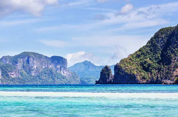 Fantastische schilderachtige uitzicht op zee baai — Stockfoto